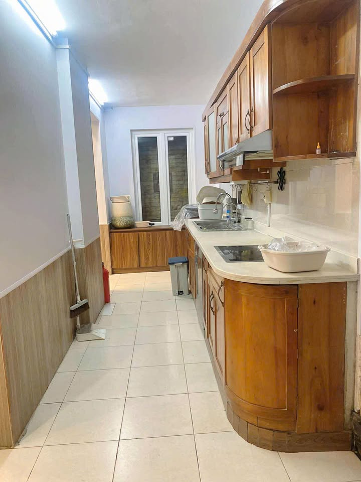 Nhà cho thuê chính chủ ngõ 29 Xã Đàn, Đống Đa, 55m² - Full đồ, giá 15 triệu/tháng!