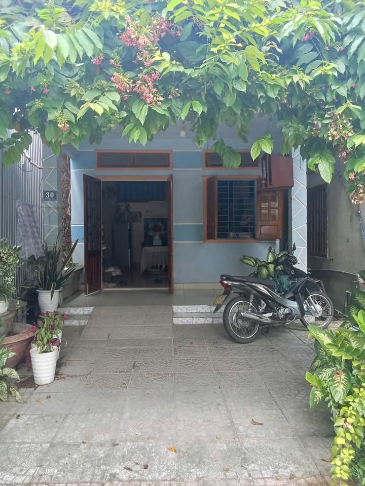 Nhà riêng đường 10 tháng 3, Tiên Phước 110m² giá 3 tỷ - Kinh doanh thuận lợi!