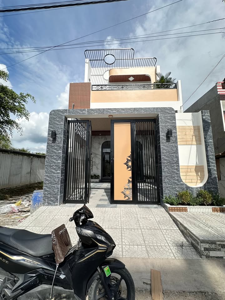 Nhà lầu Tân Mỹ Chánh 90m² giá 2.2 tỷ - Thiết kế hiện đại, tiện nghi