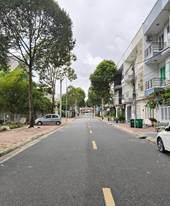 Nhà 3 Tầng Đường Nguyễn Khánh Toàn, Bà Rịa - Vũng Tàu 90m² giá 4.99 tỷ - Vị trí vàng, tiện nghi đầy đủ!