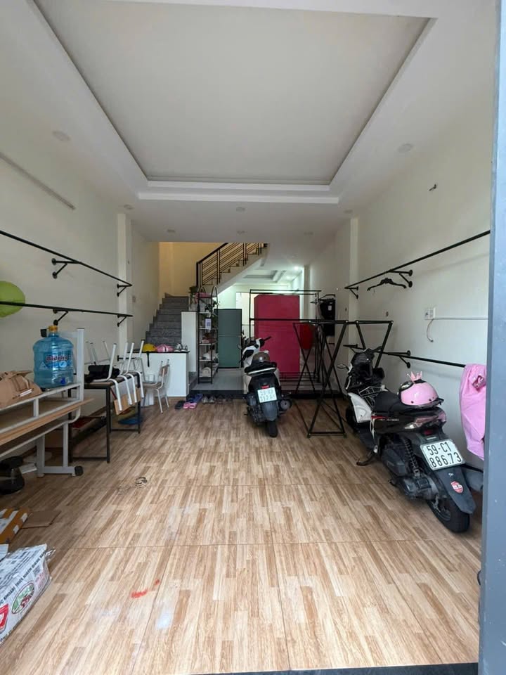 Nhà thuê Tân Hương, Tân Phú 60m² giá 12.5 triệu - Phù hợp cho công ty và kinh doanh online!