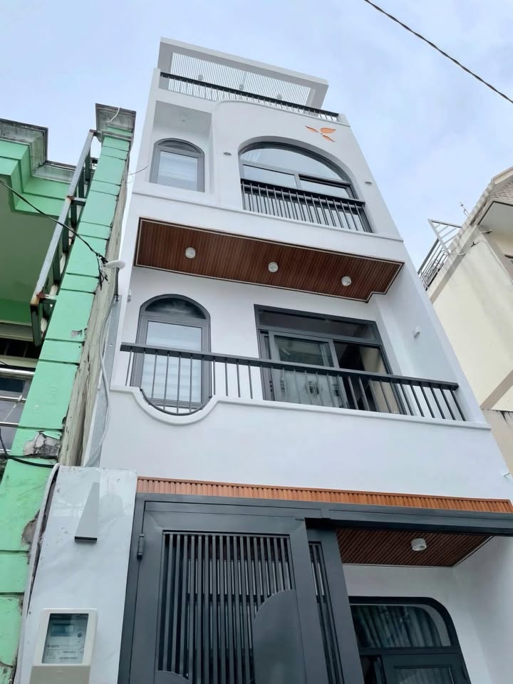 Nhà phố Gò Vấp 39m² giá 5,xx tỷ - Hẻm thông, tiện ích đầy đủ!