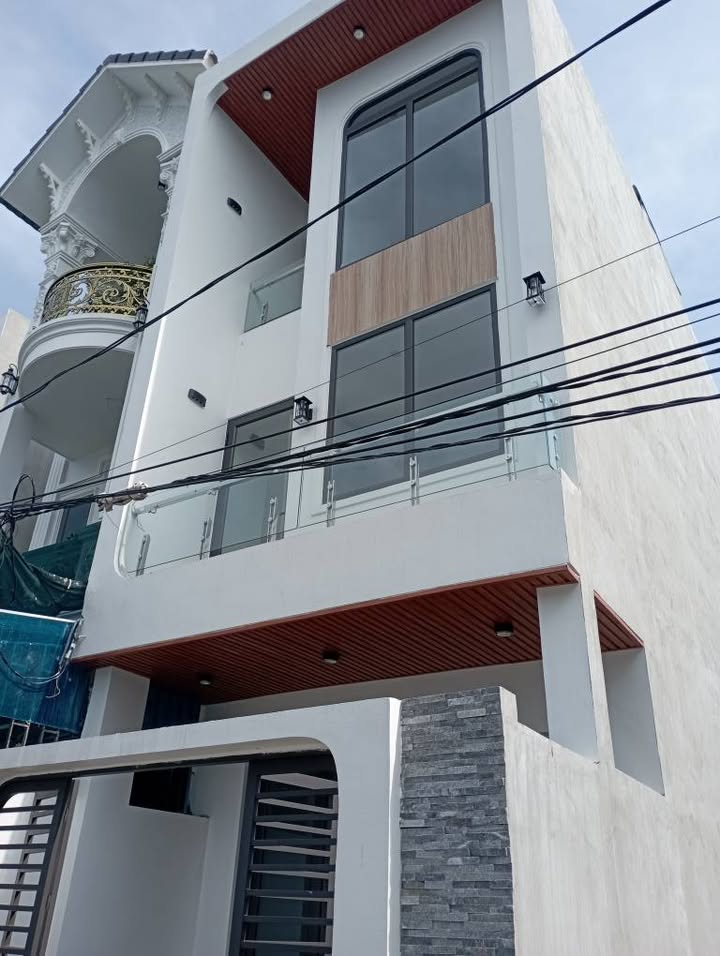 Nhà 3 tầng đường Lộc Vượng, Nam Định 64m² giá 3.2 tỷ - Ô tô đỗ cửa, vị trí đẹp!