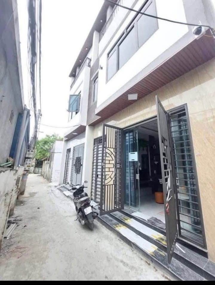 Nhà 3 tầng ngõ Cầu Đông, Lộc Vượng 45m² giá 2.086 tỷ - Thiết kế hiện đại, đầy đủ nội thất!