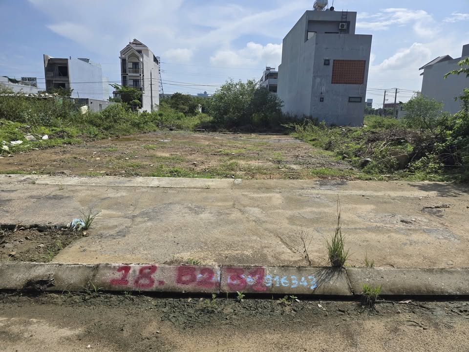 Đất nền KĐT VCCnd Đà Nẵng 110m² giá 4.65 tỷ - Cơ hội đầu tư tuyệt vời!