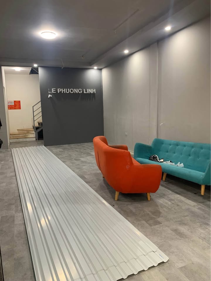 Cho thuê mặt bằng kinh doanh phố Dương Khuê, 55m² giá 28 triệu - Vị trí đắc địa!