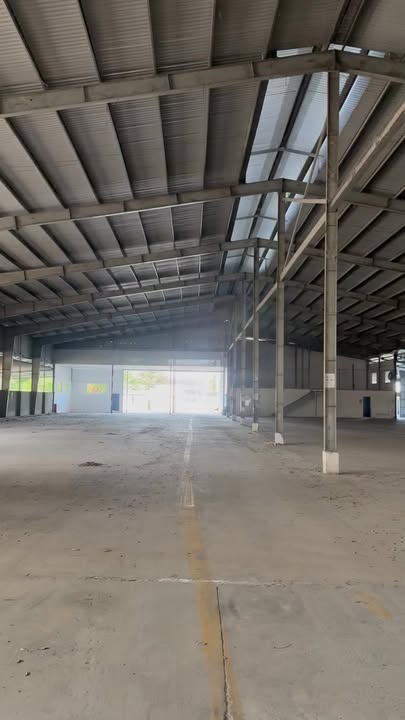 Cho thuê xưởng góc 2 mặt tiền đường Nguyễn Thị Minh Khai, Dĩ An - Diện tích 5000m², pháp lý đầy đủ!