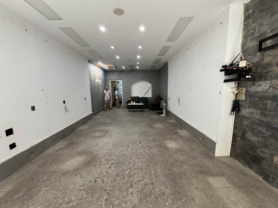 Nhà nguyên căn phố Yên Ninh 100m² giá 28 triệu - Cho thuê ngay!