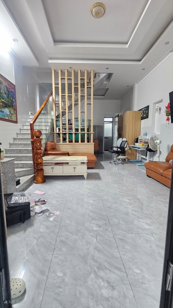 Nhà 1 trệt 1 lầu Lộc Tiến Bảo Lộc 95m² - Gần đèn xanh đèn đỏ, thuận tiện di chuyển!