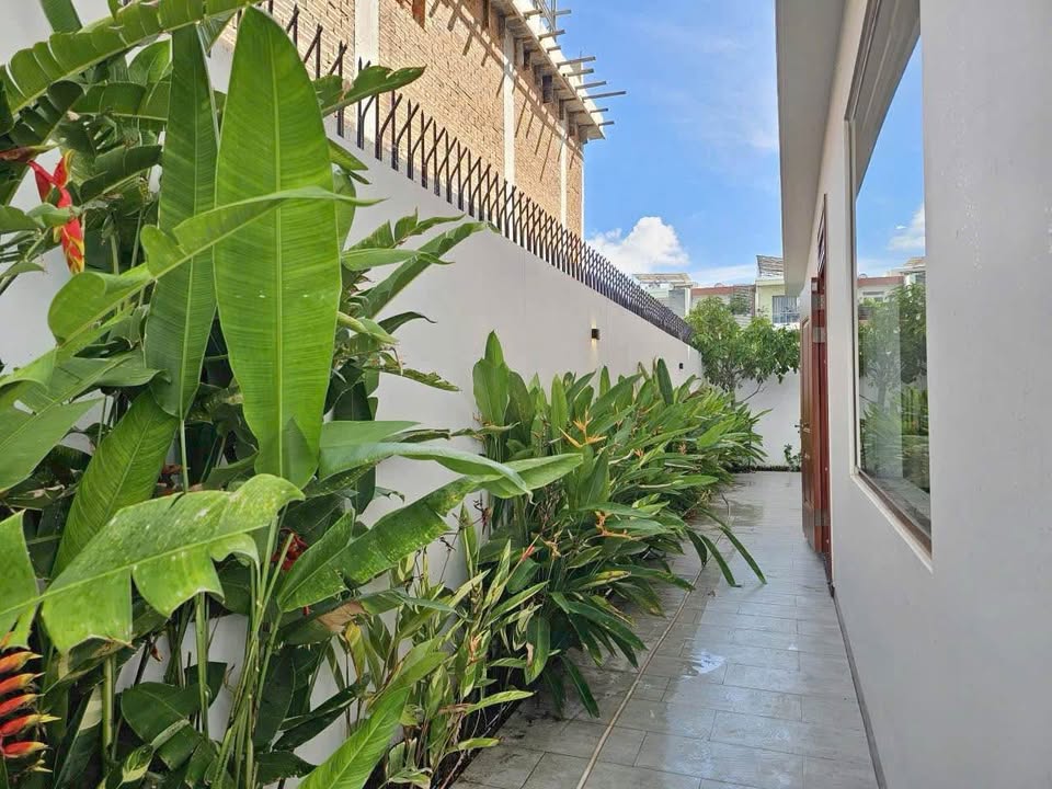 Biệt thự cho thuê tại khu đô thị Mỹ Gia Gói 2, Nha Trang 200m² - Phù hợp làm văn phòng hoặc trung tâm đào tạo!