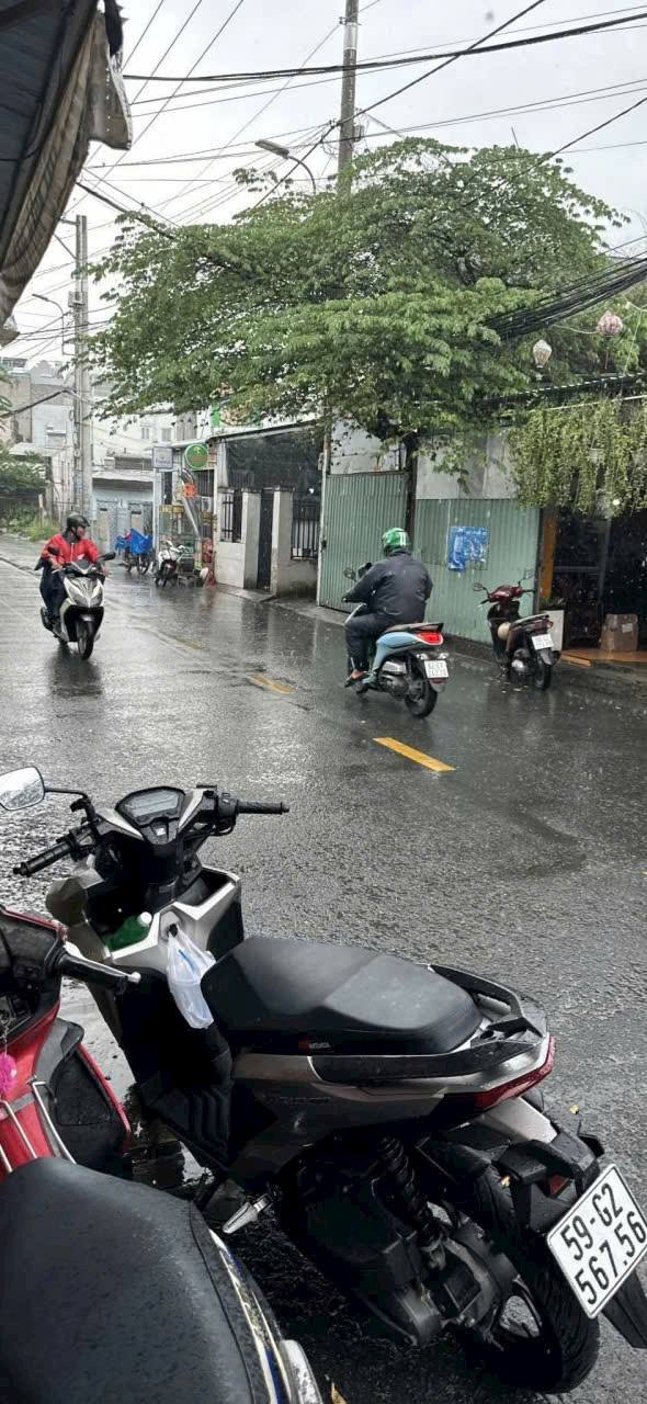 Cho thuê mặt tiền đường Liên Khu 25, Hiệp Thành, Q12 - 52m², giá 6 triệu/tháng, kinh doanh thuận lợi!