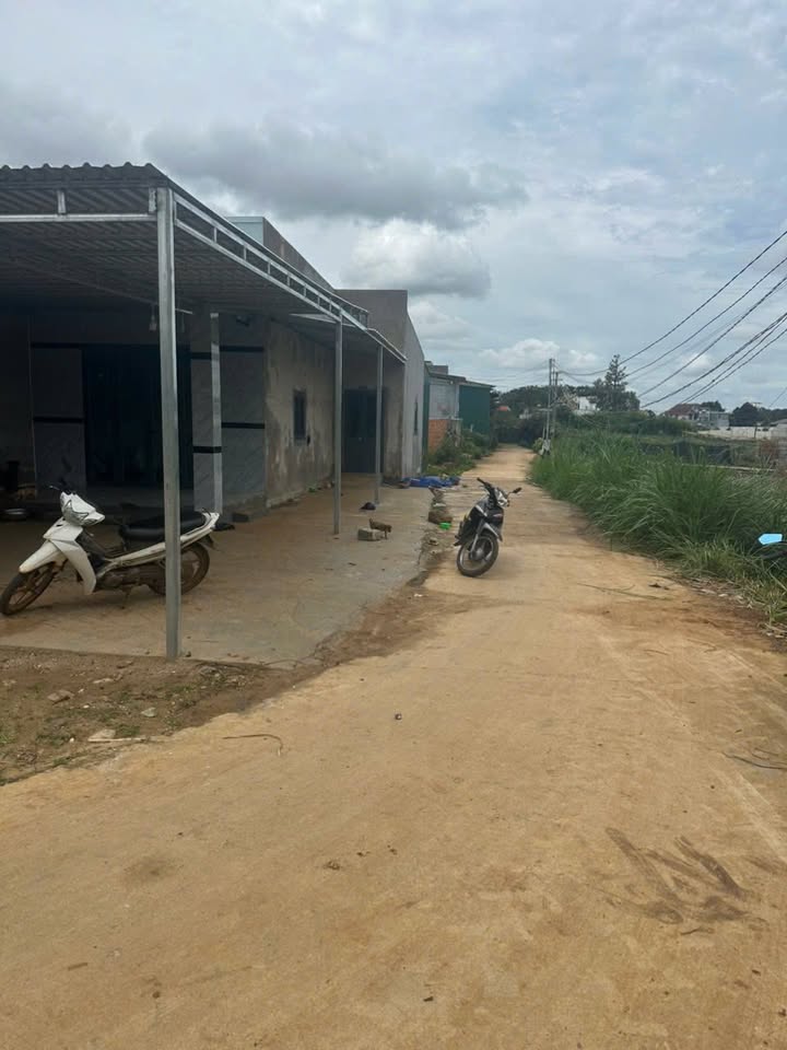 Nhà mới xây tại xã Ka Đô, Đơn Dương 208m² giá chỉ 999 triệu - Đầu tư sinh lời ngay!