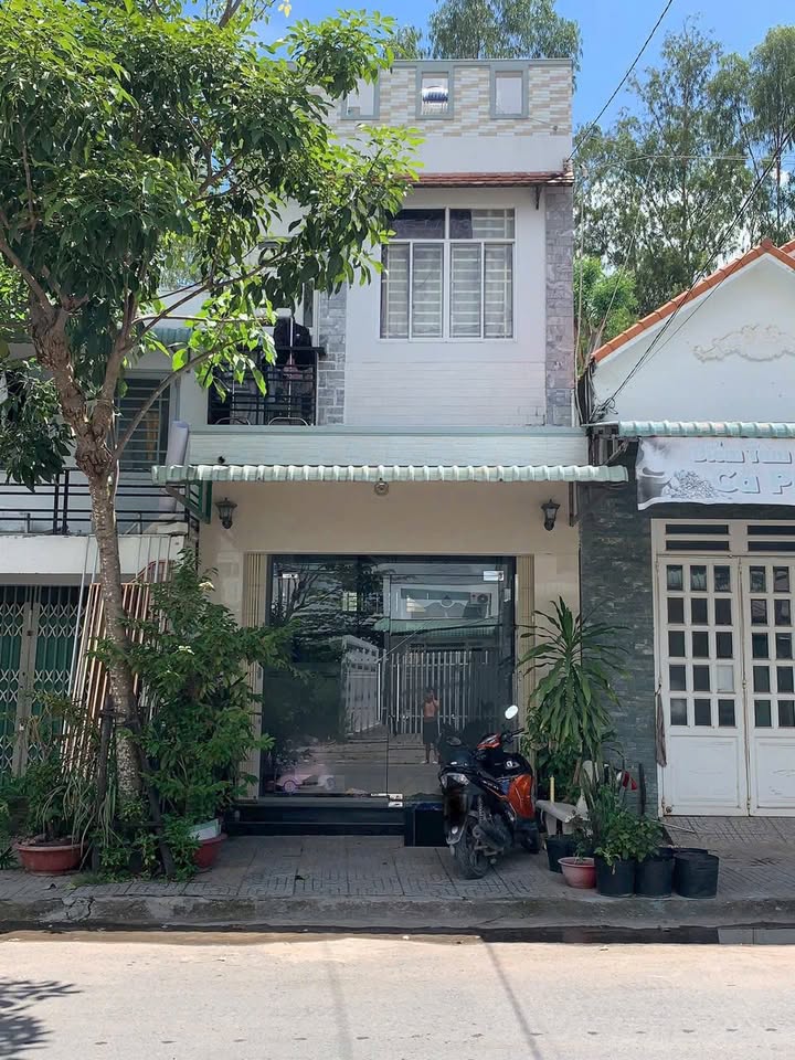 Nhà mặt tiền đường Bùi Văn Hoành, Cần Thơ 56m² giá 4.49 tỷ - Đầu tư sinh lời ngay!