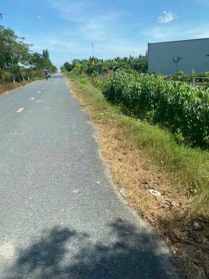 Đất nền mặt tiền đường 930, thị trấn Vĩnh Viễn, 400m² - Giá chỉ 900 triệu, cơ hội đầu tư tuyệt vời!