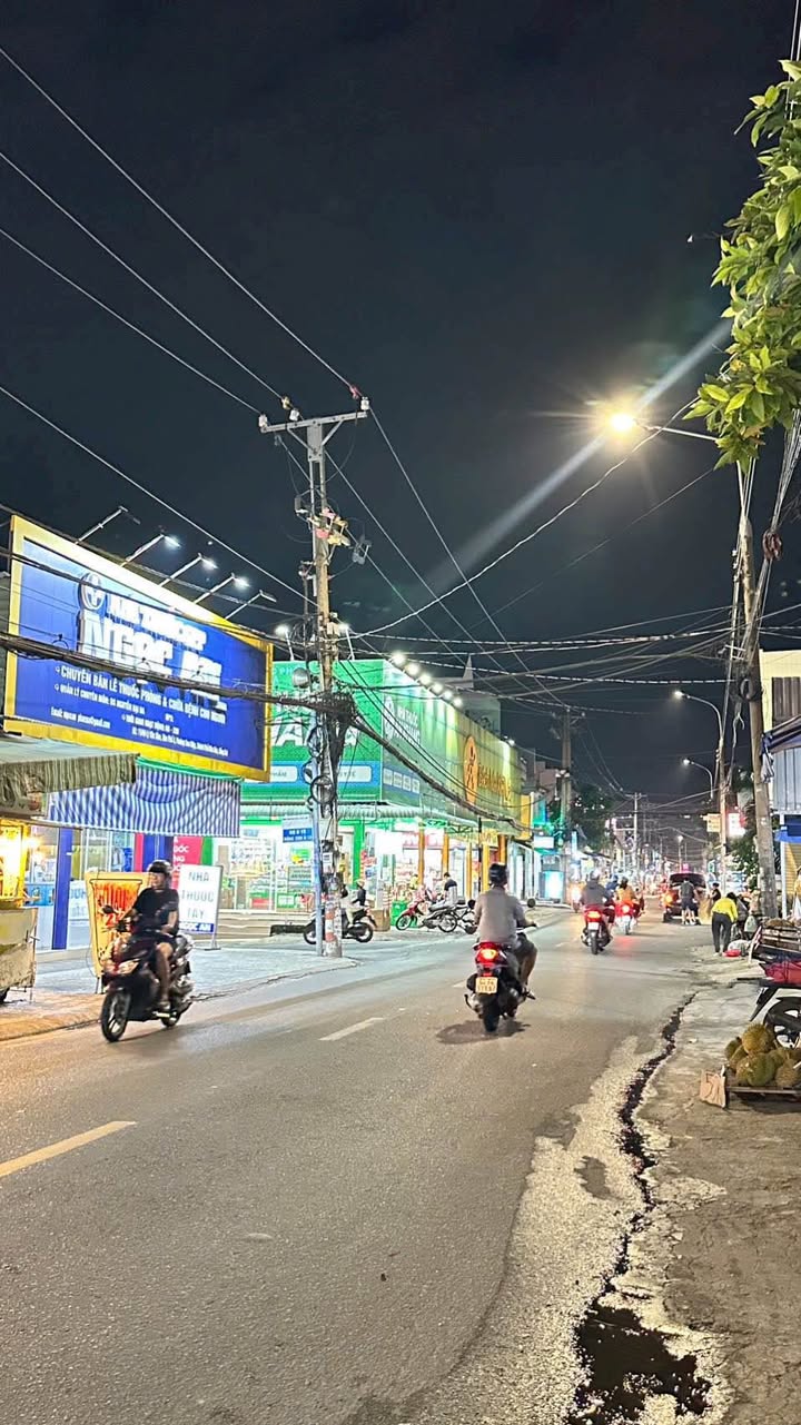 Bán nhà mặt tiền chợ Lý Văn Sâm Biên Hòa 168m² giá 11 tỷ - Cơ hội đầu tư sinh lời cao!