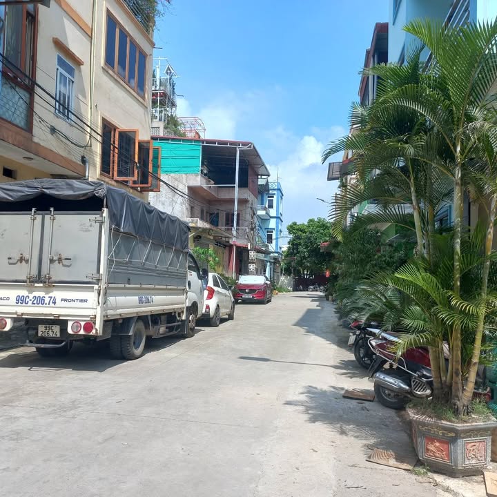 Đất 2 mặt tiền Lạc Vệ, Tiên Du 81m² giá chỉ 2.1 tỷ - Sổ hồng chính chủ!