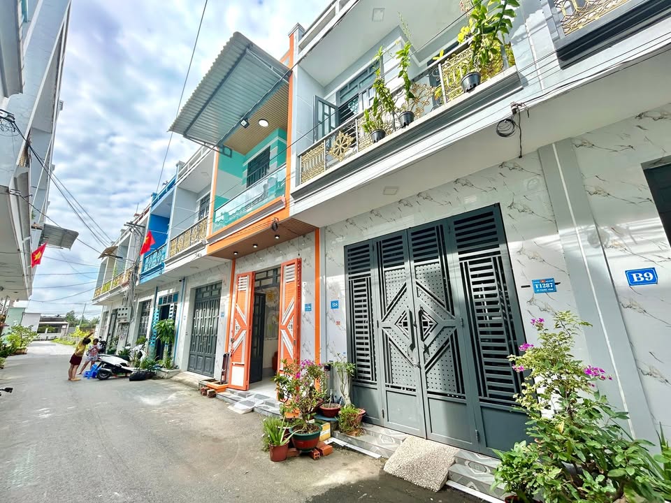 Nhà giá rẻ Cần Đước 52m² giá 1.85 tỷ - Gần KCN Cầu Tràm