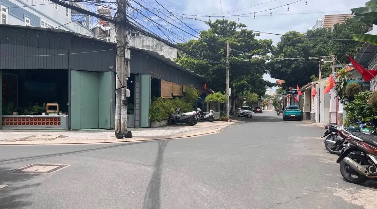 Bán gấp 3 lô đất liền kề hẻm 459 Trương Công Định Vũng Tàu - Hướng Đông Nam