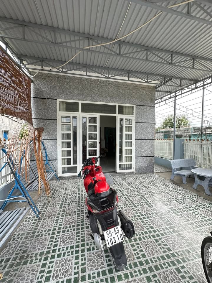 Nhà phố Cam Phú - 120m² giá 3.3 tỷ - Hẻm ô tô, gần chợ số 3!