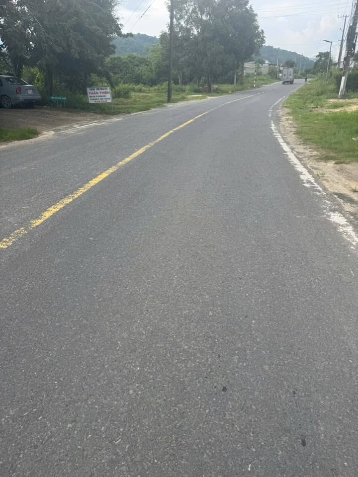 Đất Farm 2 Sào Thổ Cư Mặt Tiền Lê Quý Đôn - Giá 1.8 Tỷ, Cơ Hội Vàng Đầu Tư!