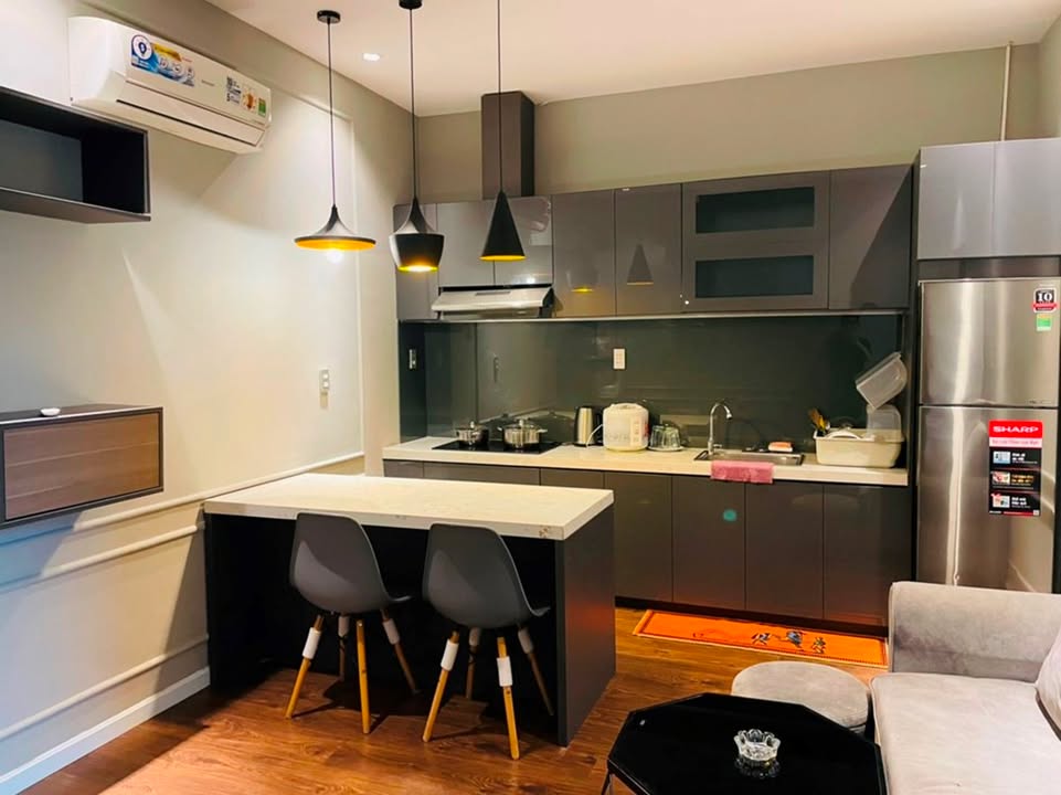 Căn hộ 1 phòng ngủ tại Đống Đa, Hải Châu 50m² giá 12.9 triệu - Không gian sống lý tưởng!