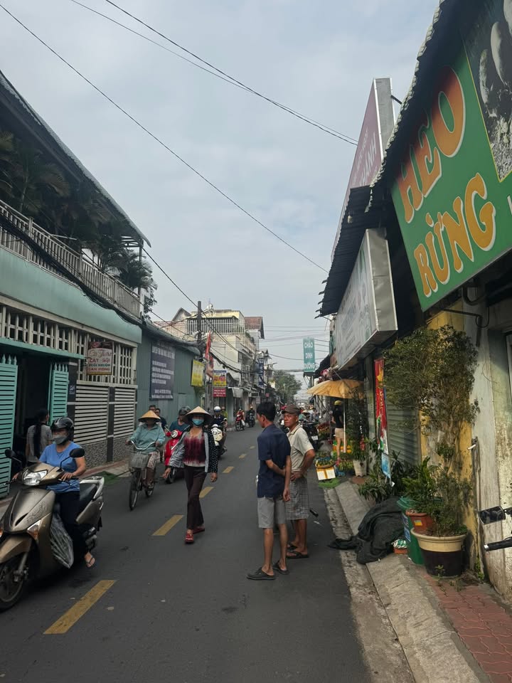 Nhà mặt tiền kinh doanh Thủ Đức 50m² giá 3.4 tỷ - Cơ hội đầu tư sinh lời cao!