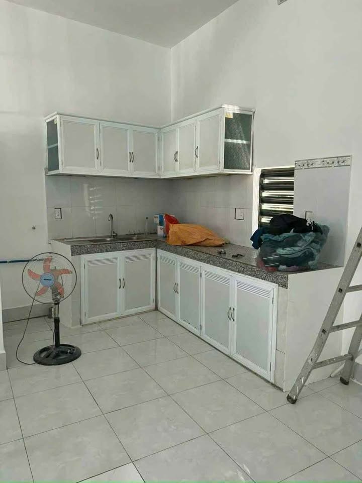 Nhà cho thuê Hố Nai, Biên Hòa 2PN giá 3 triệu - Nhà mới sạch sẽ, phù hợp thuê lâu dài!