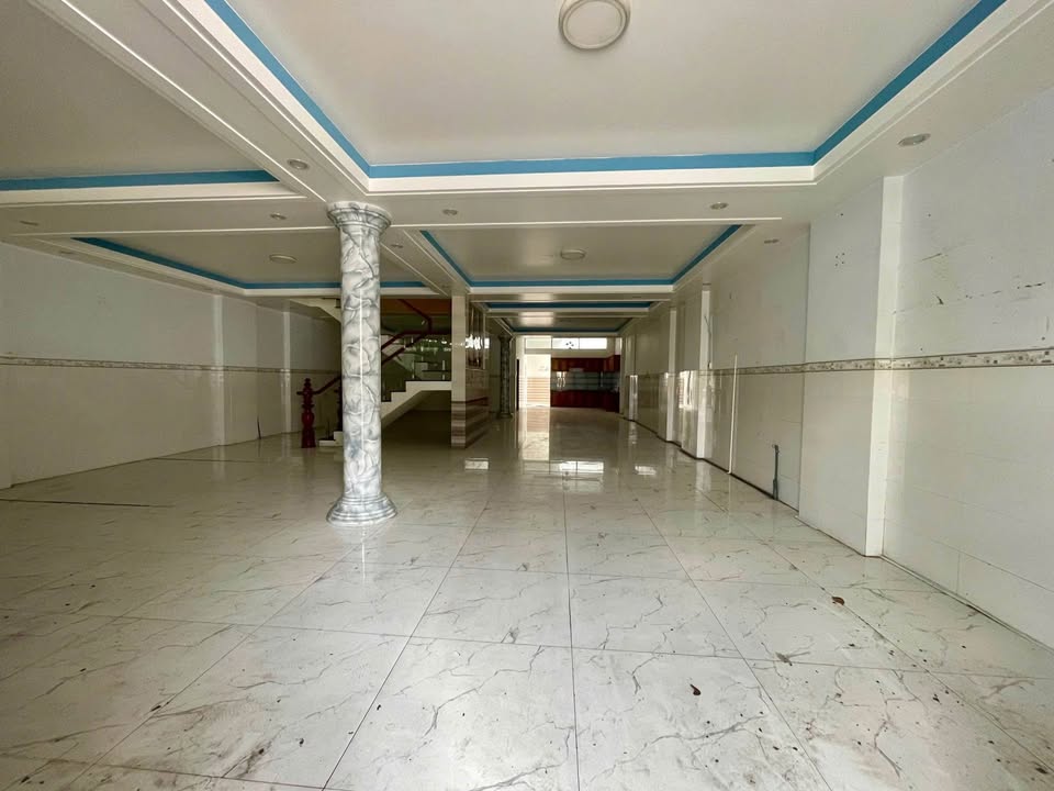 Nhà cho thuê tại Đường Chính Khu B4, Long Xuyên, 198m² chỉ 15 triệu/tháng - Phù hợp kinh doanh!