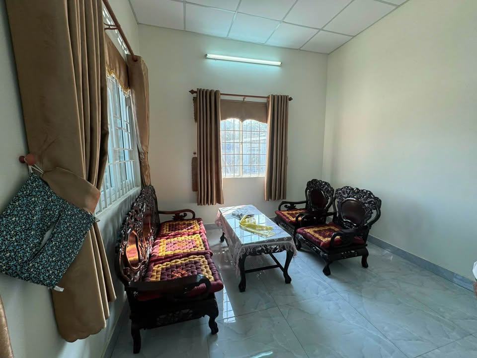 Nhà hoàn công hẻm Trần Phú Bảo Lộc 125m² giá 4.7 tỷ - Sẵn sàng vào ở!