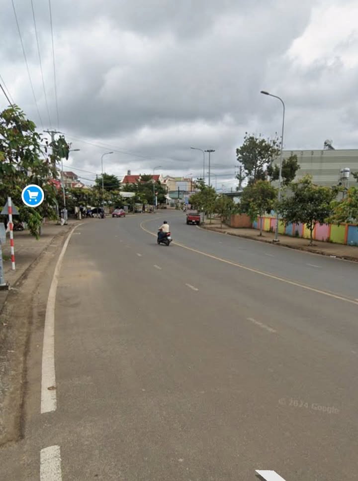 Nhà đẹp Bảo Lộc 400m² giá 5.5 tỷ - Mái sân vườn siêu đẹp!