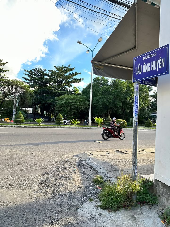 Đất thổ cư 900m² đường Lầu Ông Huyện, Diên An chỉ 2.2 tỷ - Đầu tư sinh lời ngay!