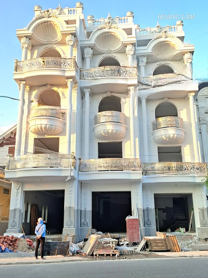 Nhà mặt đường Nguyễn Văn Linh, Hải Phòng 60m² giá 6 tỷ - Kiến trúc tân cổ điển sang trọng!