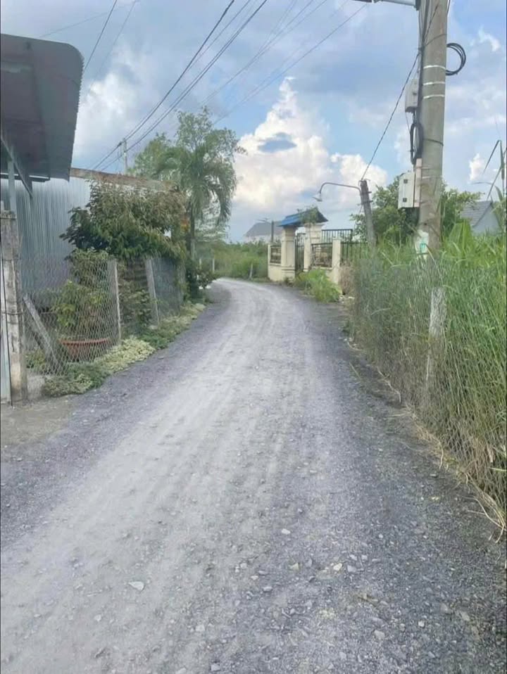 Nhà mặt tiền đường Chùa Thiên Mụ, Cần Giuộc 85m² giá 1.65 tỷ - Sổ hồng chính chủ