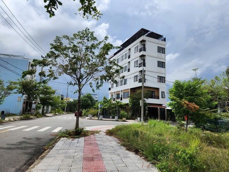 Đất nền 127m² đường Phan Huỳnh Điểu, Nam Hòa Xuân - Giá chỉ 6.5 tỷ!