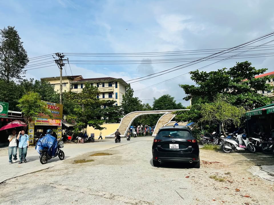 Đất Kiệt Ô Tô Nguyễn Khoa Chiêm 95m² giá 1.67 tỷ - Vị trí đắc địa gần Làng Đại Học!