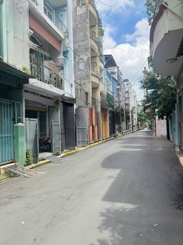 Bán gấp FrontHouse mặt tiền Tân Trang, Tân Bình, 119m² giá 20.96 tỷ - Vị trí vàng kinh doanh!