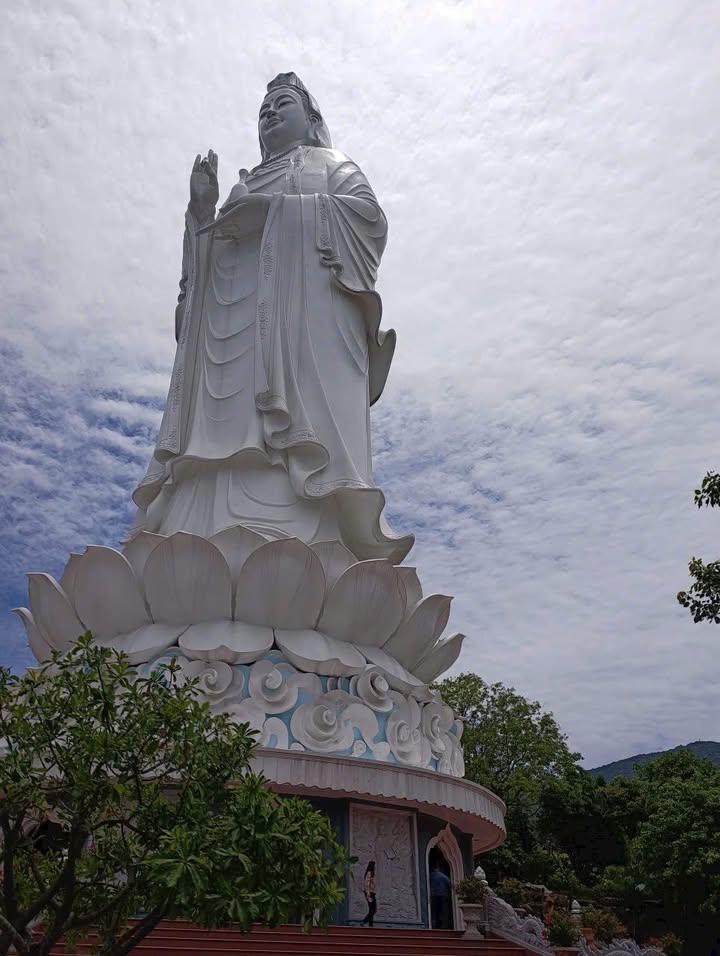 Nhà hẻm ynikser, phường Tân Lập, Nha Trang 100m² giá 2.75 tỷ - Sân để xe máy thoải mái!