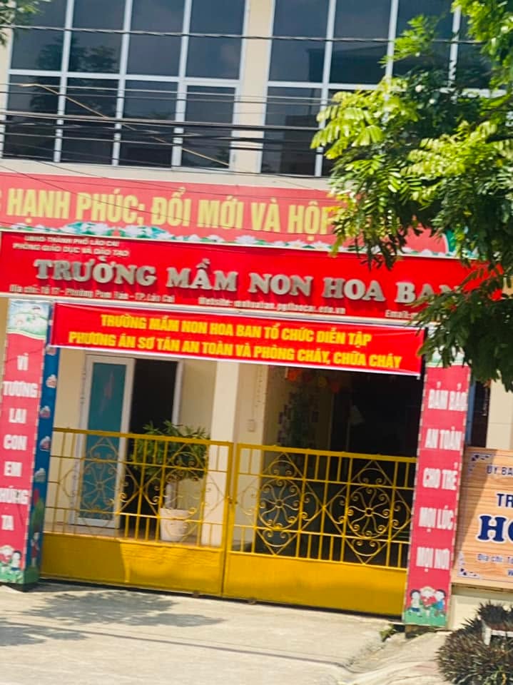 Nhà 3 Tầng Đường Hoàng Quốc Việt 102m² giá 2.8 tỷ - Cơ hội kinh doanh đắc địa!