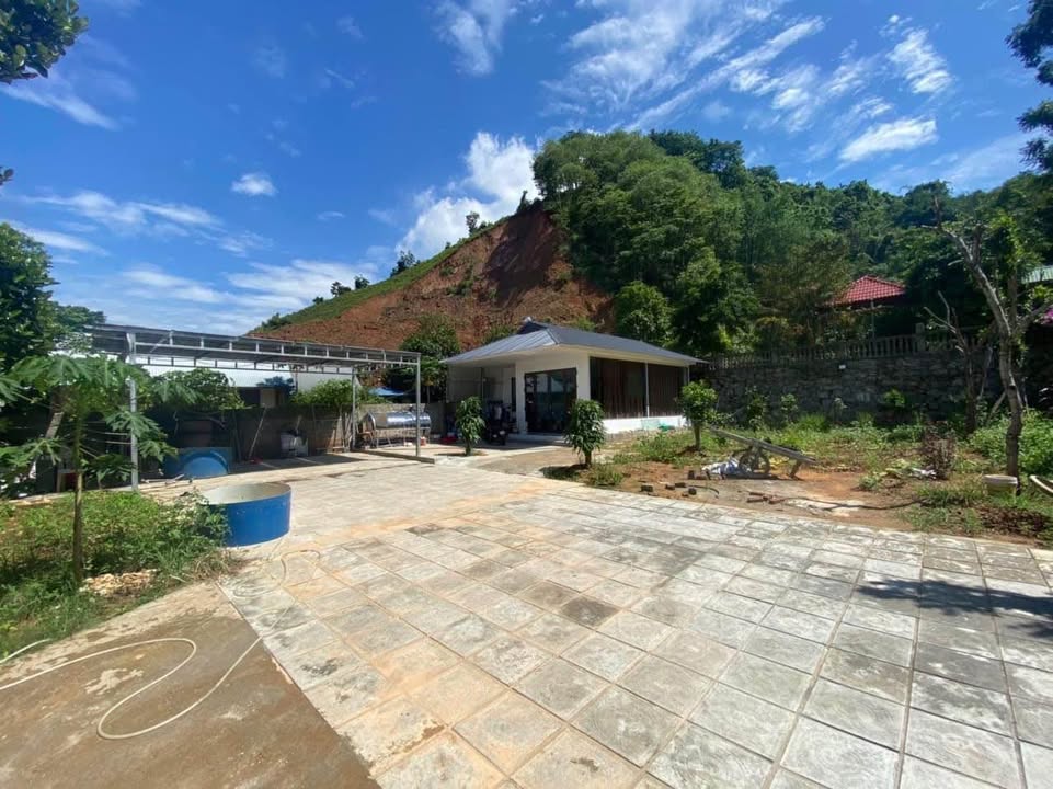 Nhà vườn Thôn Xum, Bảo Thắng, Lào Cai 550m² giá 1.25 tỷ - Khuôn viên thoáng mát, pháp lý rõ ràng!