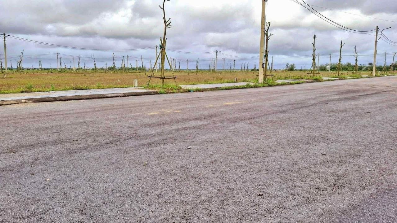 Đất nền Thủy Tân - Hương Thủy 300m² giá 1.4 tỷ - Vị trí đắc địa gần UBND!