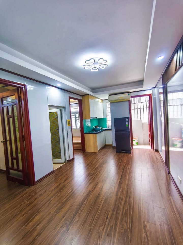 Căn hộ CCMN Hoàng Hoa Thám 52m² giá 2.2 tỷ - Sẵn sàng vào ở ngay!