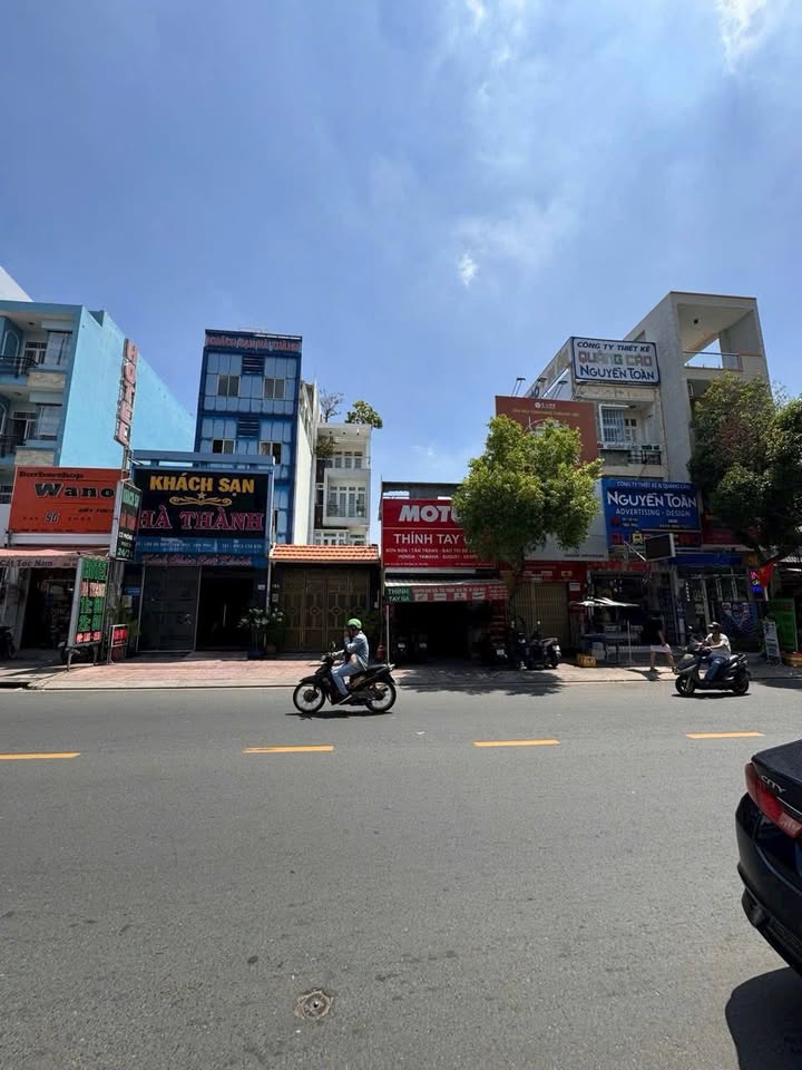 Nhà mặt tiền Gò Dầu, Tân Phú, 136m² giá 19.8 tỷ - Vị trí siêu đẹp, thương lượng!