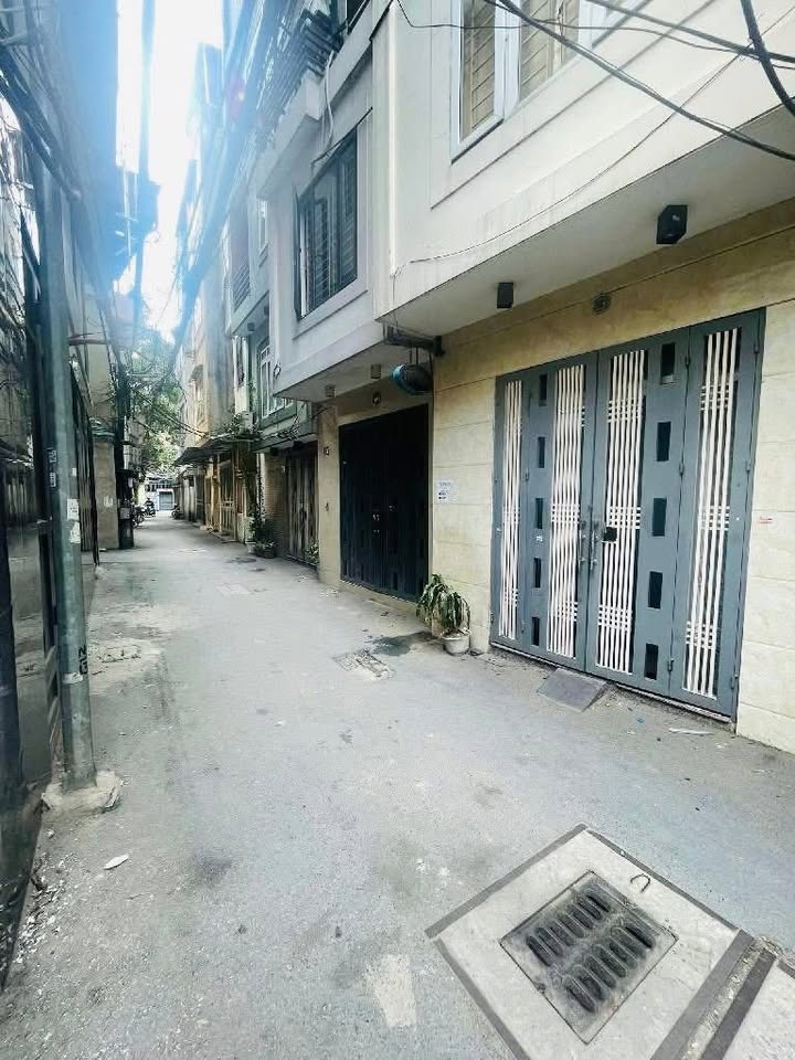 Bán nhà phố Quan Nhân 76m² giá 14.2 tỷ - Đầu tư sinh lời ngay!