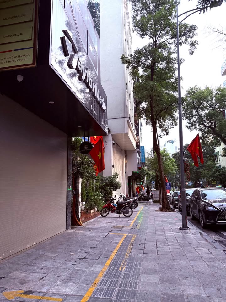 Nhà mặt phố Phan Chu Trinh 110m² giá 1.8 tỷ - Đầu tư sinh lời hiệu quả!