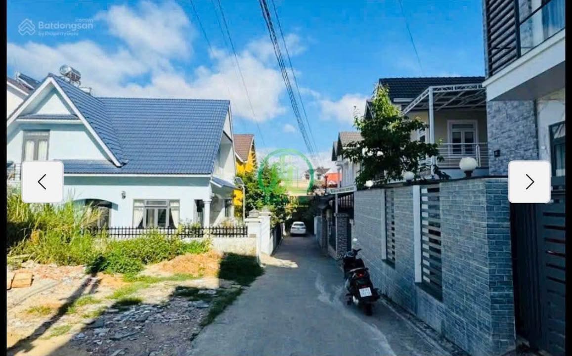 Đất Nam Hồ Đà Lạt 200m² giá 7.5 tỷ - Sổ riêng, ô tô vào tận nơi!