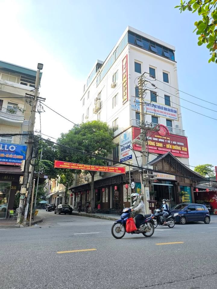 Nhà phố thương mại 3 tầng tại Điện Biên Phủ, Hải Phòng - Giá 300 triệu, vị trí đắc địa!