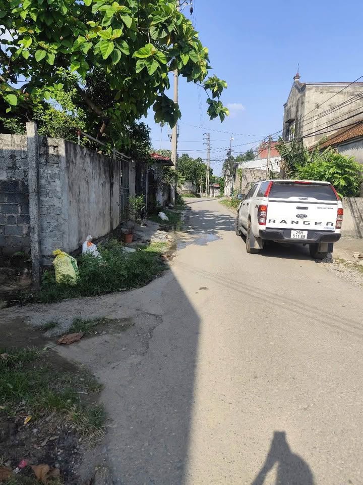 Đất thổ cư 150m² tại Văn Sơn, Chương Mỹ - Sổ đỏ chính chủ, giá chỉ 2.25 tỷ!