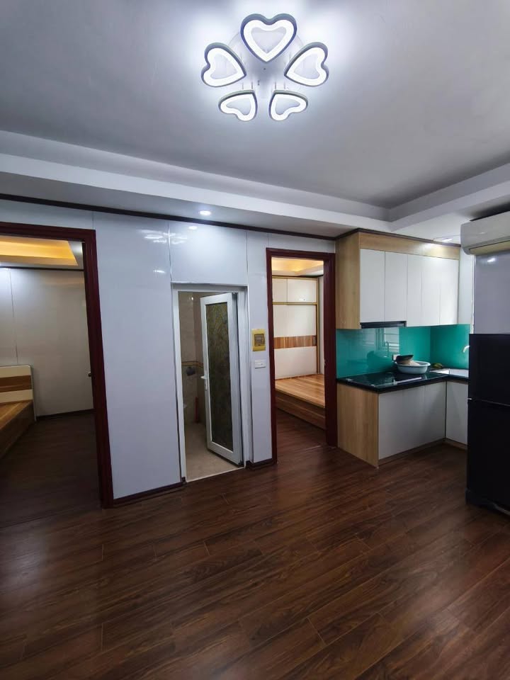 Căn hộ CCMN Hoàng Hoa Thám 52m² giá chỉ 2.2 tỷ - Sẵn sàng vào ở ngay!