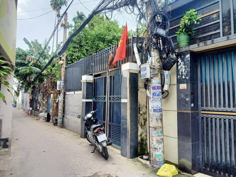 Nhà đất Bà Điểm Hóc Môn 108m² giá 5.2 tỷ - Sổ hồng chính chủ!