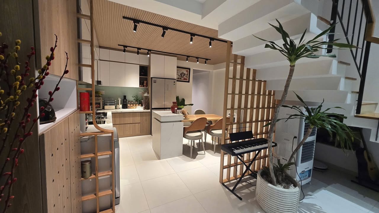 Nhà phố Khuê Đông Đà Nẵng 100m² giá 5.55 tỷ - Thiết kế hiện đại, nội thất cao cấp!